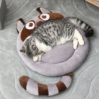 Snuggle Bandit Raccoon Pet Bed - Fussy Claws and Paws